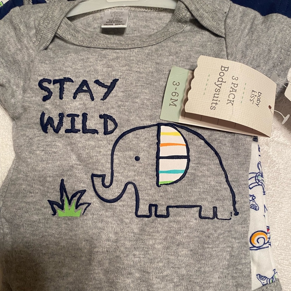 Baby 3-pack bodysuit new